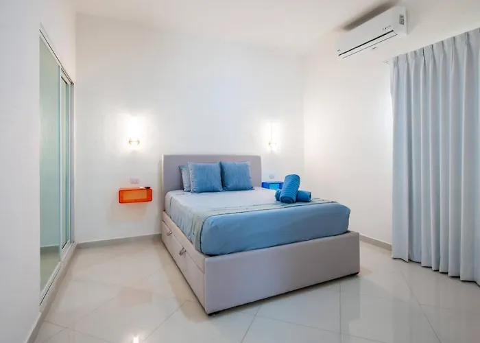 Apartment Beachside Luxury 2br With Private Pool And Terrace *