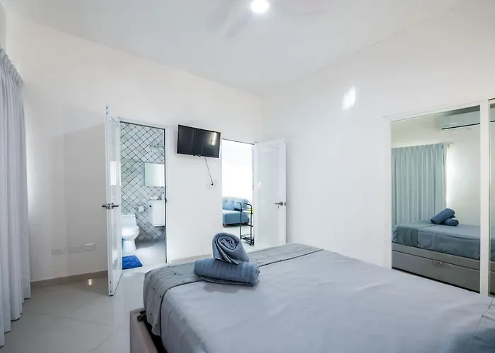 Beachside Luxury 2br With Private Pool And Terrace *