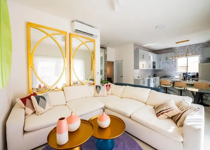 Apartment Beachside Luxury 2br With Private Pool And Terrace