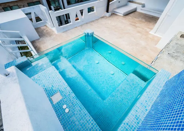 Apartment Beachside Luxury 2br With Private Pool And Terrace